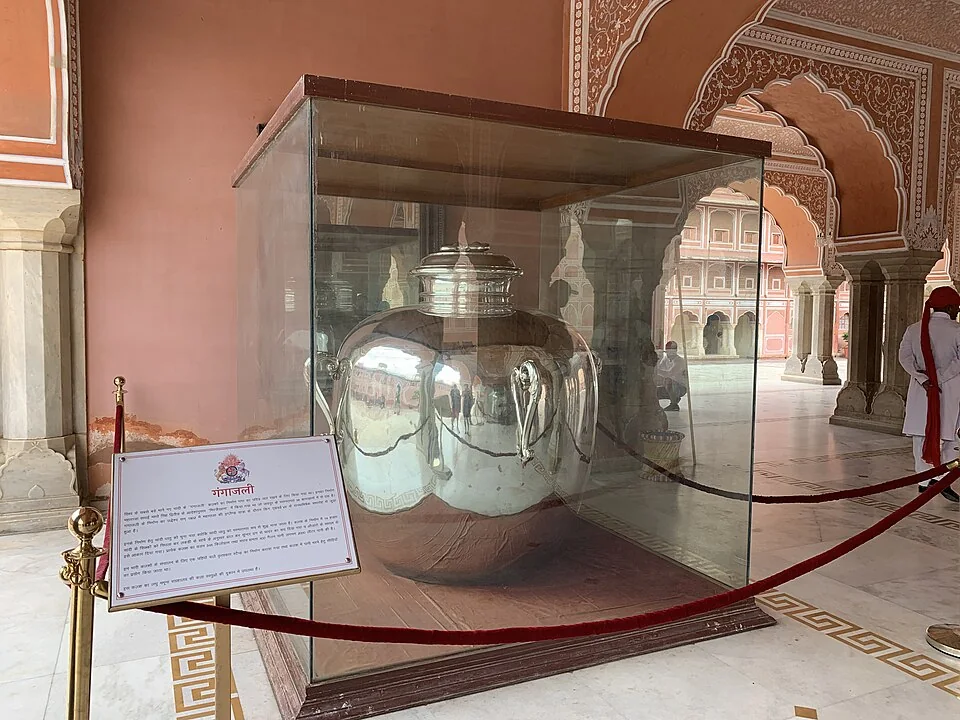 A monumental silver Gangajali urn displayed at Jaipur City Palace